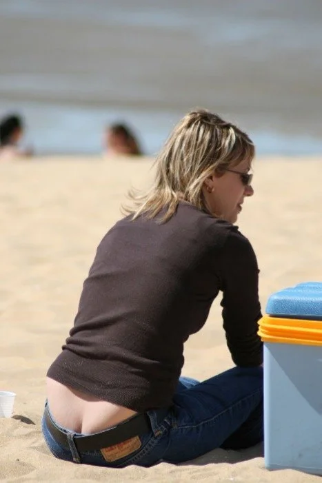 Image illustrates the discussion of butt crack ailments.