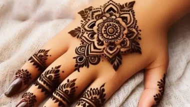 A henna hand tattoo seen as cute by many people.
