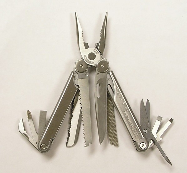 Leatherman Wave Multi-Tool illustration.